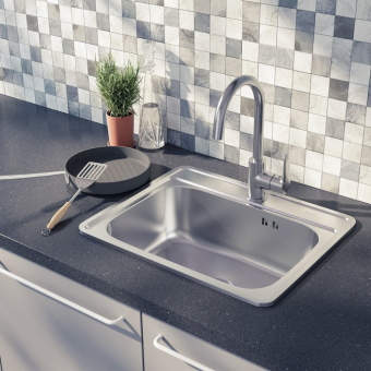 BAS53S0i77_photo_interior_01